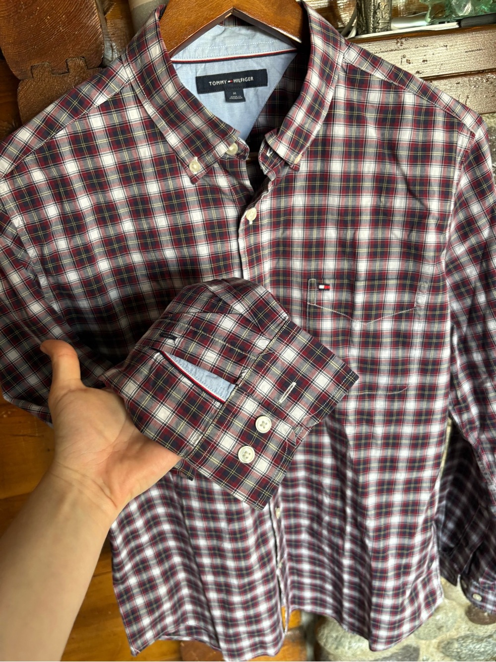 Tommy Hilfiger Maroon Plaid Button Down Shirt | Preppy Old Money Men’s Medium